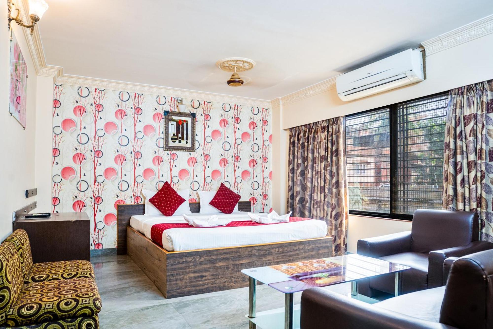 Hotel Apples Balaji 2*